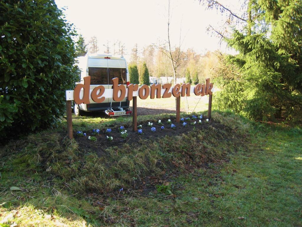 Vakantiepark de Bronzen Eik Sellingen Buitenkant foto