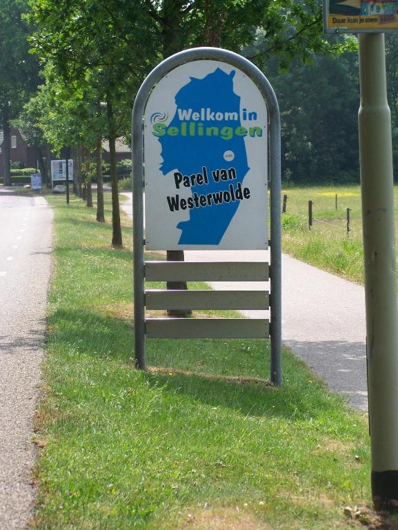 Vakantiepark de Bronzen Eik Sellingen Buitenkant foto